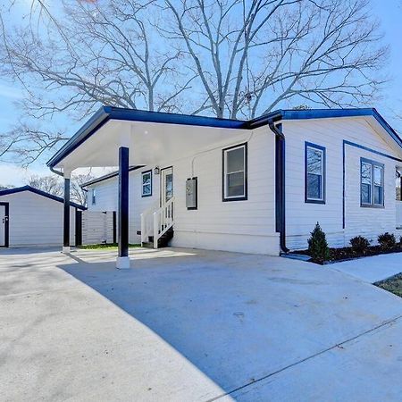 Modern Home At Colonial College Park Atlanta Exterior photo